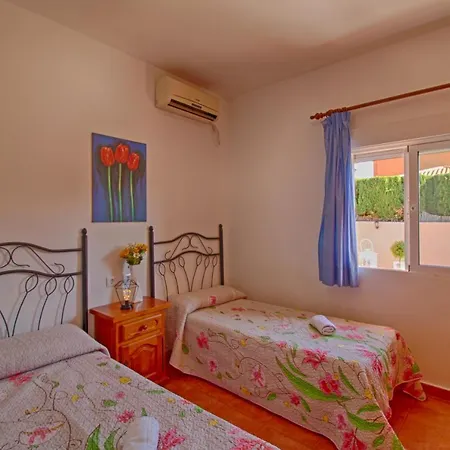 Costa - Dulce Vida Holiday home